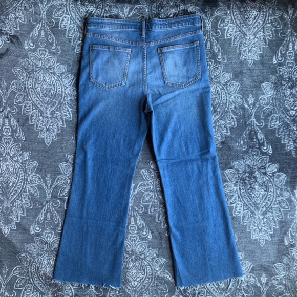 Anthro Pilcro High Rise Cropped Flare Raw Hem Jean - Picture 6 of 15